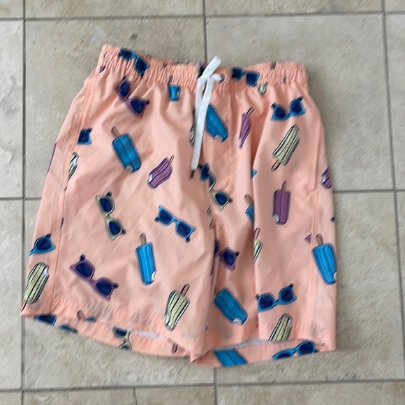 Fun swimsuit - Picture 1 of 2